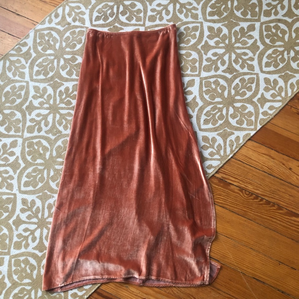 Coral velvet skirt from reformation
